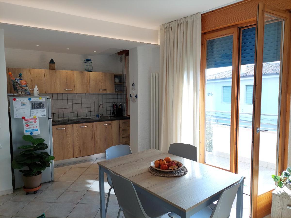 Blue Apartment - A Due Passi Dal Lago, Parcheggio Privato Lazise Exteriér fotografie