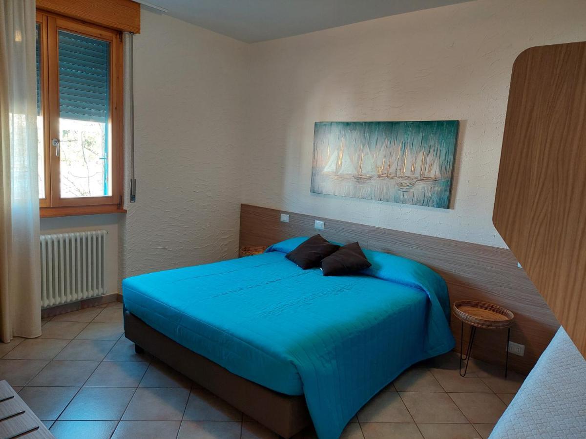 Blue Apartment - A Due Passi Dal Lago, Parcheggio Privato Lazise Exteriér fotografie